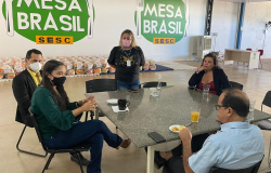 ​Deputado Eli Borges realiza visita a unidade do Mesa Brasil Sesc no Tocantins