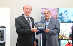 Sistema Fecomércio Tocantins recebe Presidente da CNC, José Roberto Tadros com homenagem